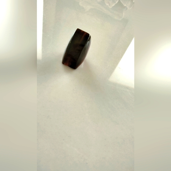 BCBG MAXAZRIA Lucite Plastic Ring - Picture 7 of 10